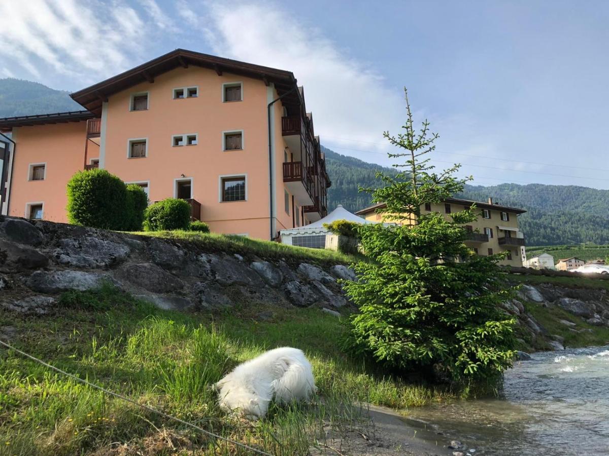 Hotel Laste' Caldes Kültér fotó