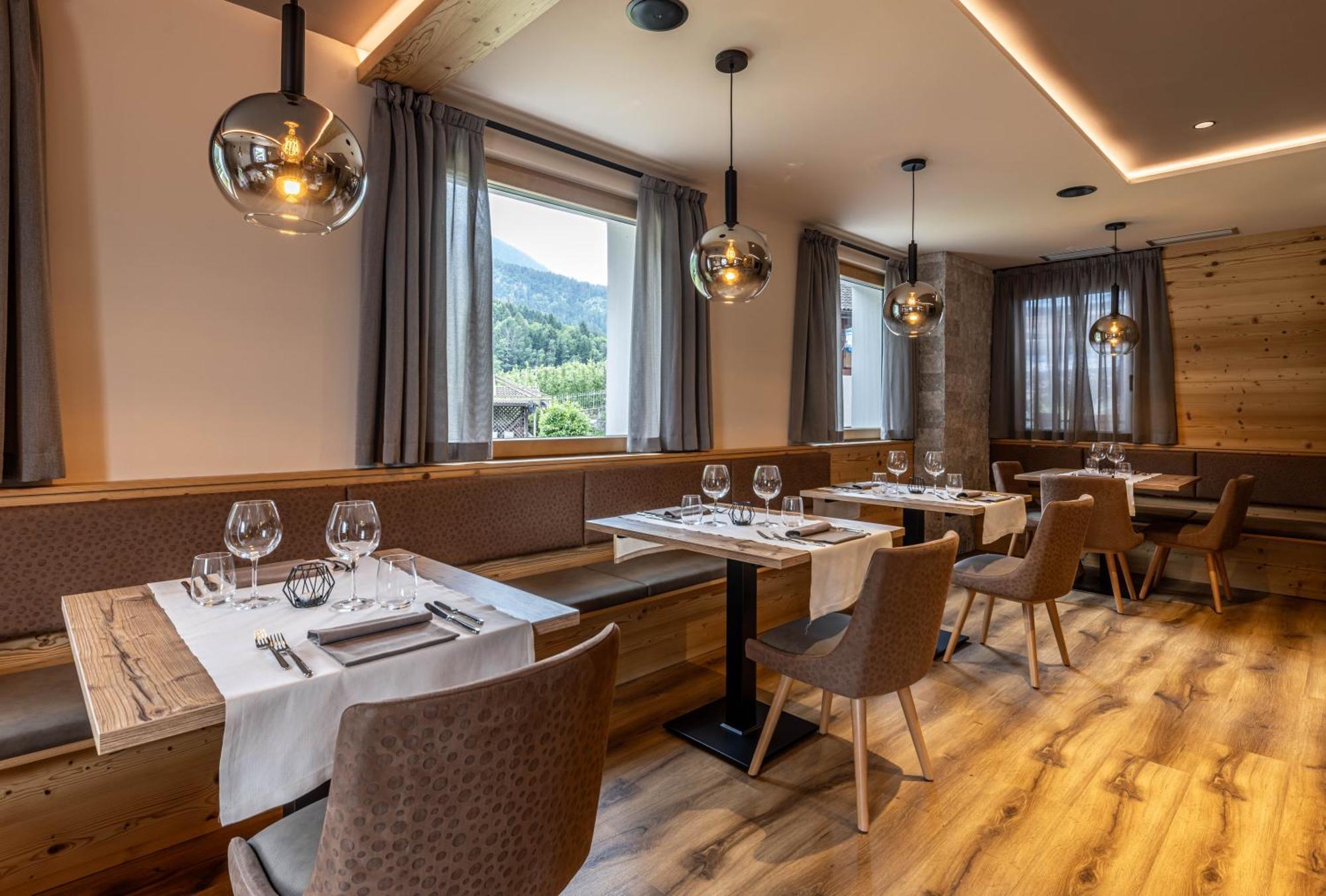 Hotel Laste' Caldes Kültér fotó