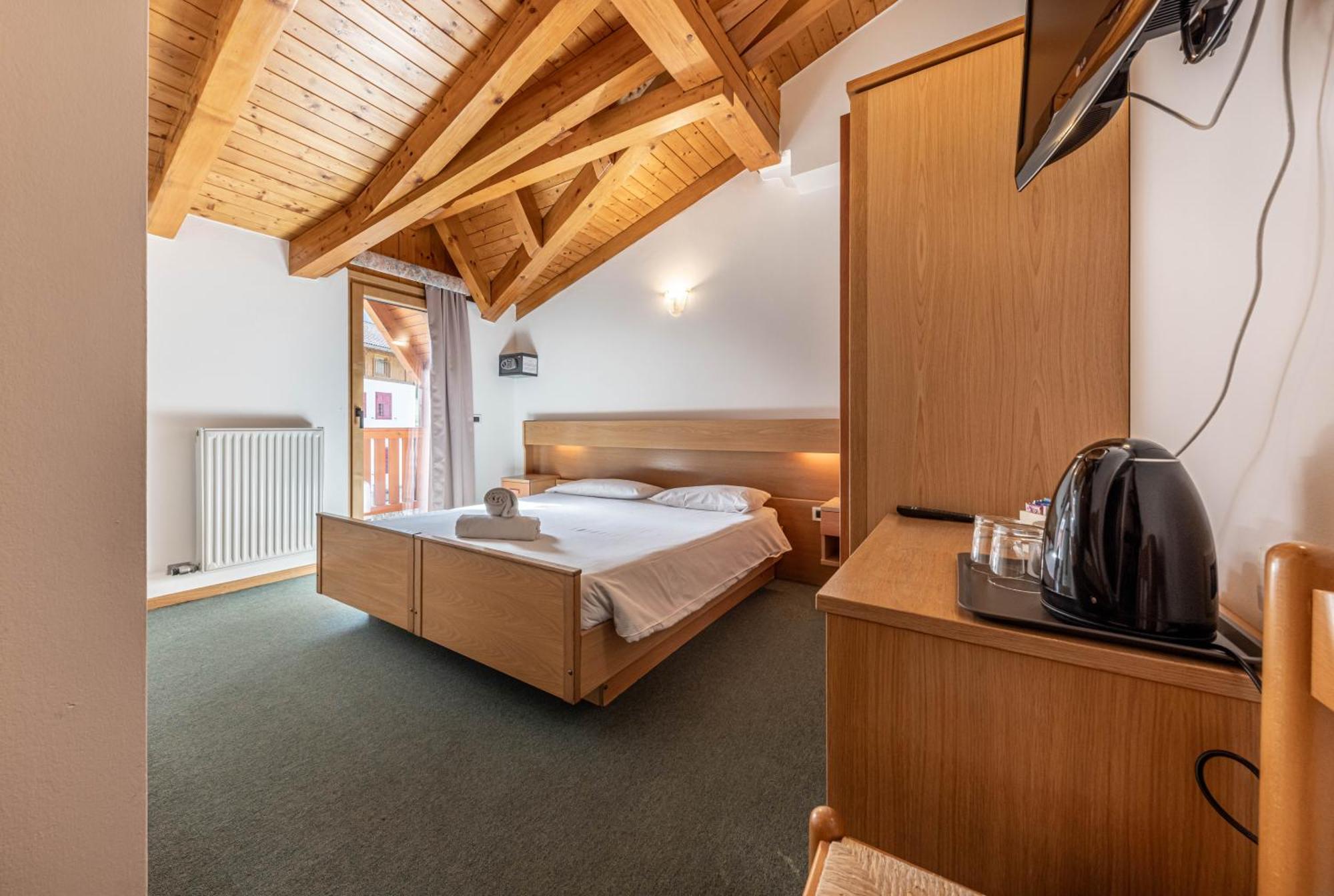 Hotel Laste' Caldes Kültér fotó