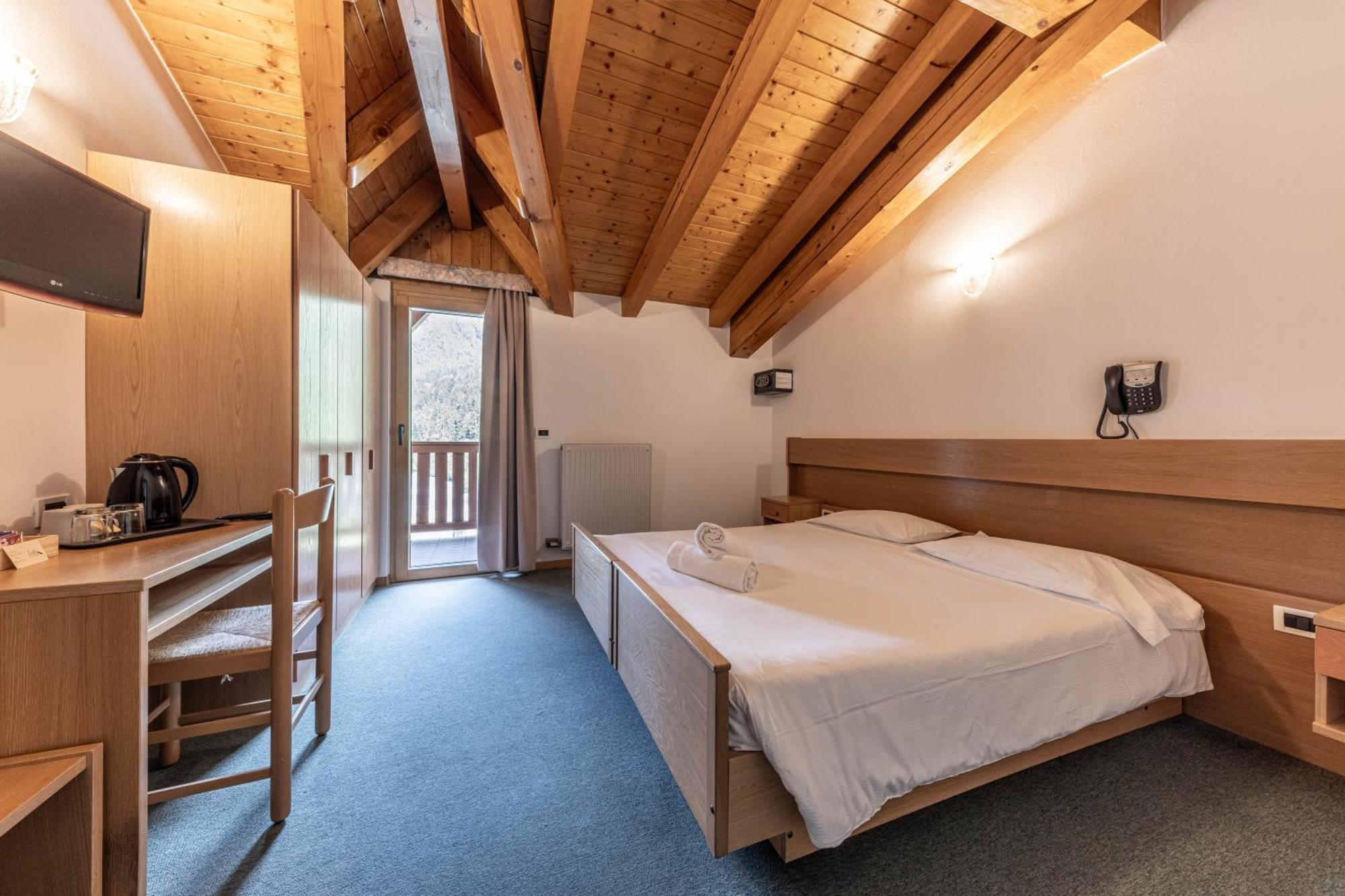 Hotel Laste' Caldes Kültér fotó