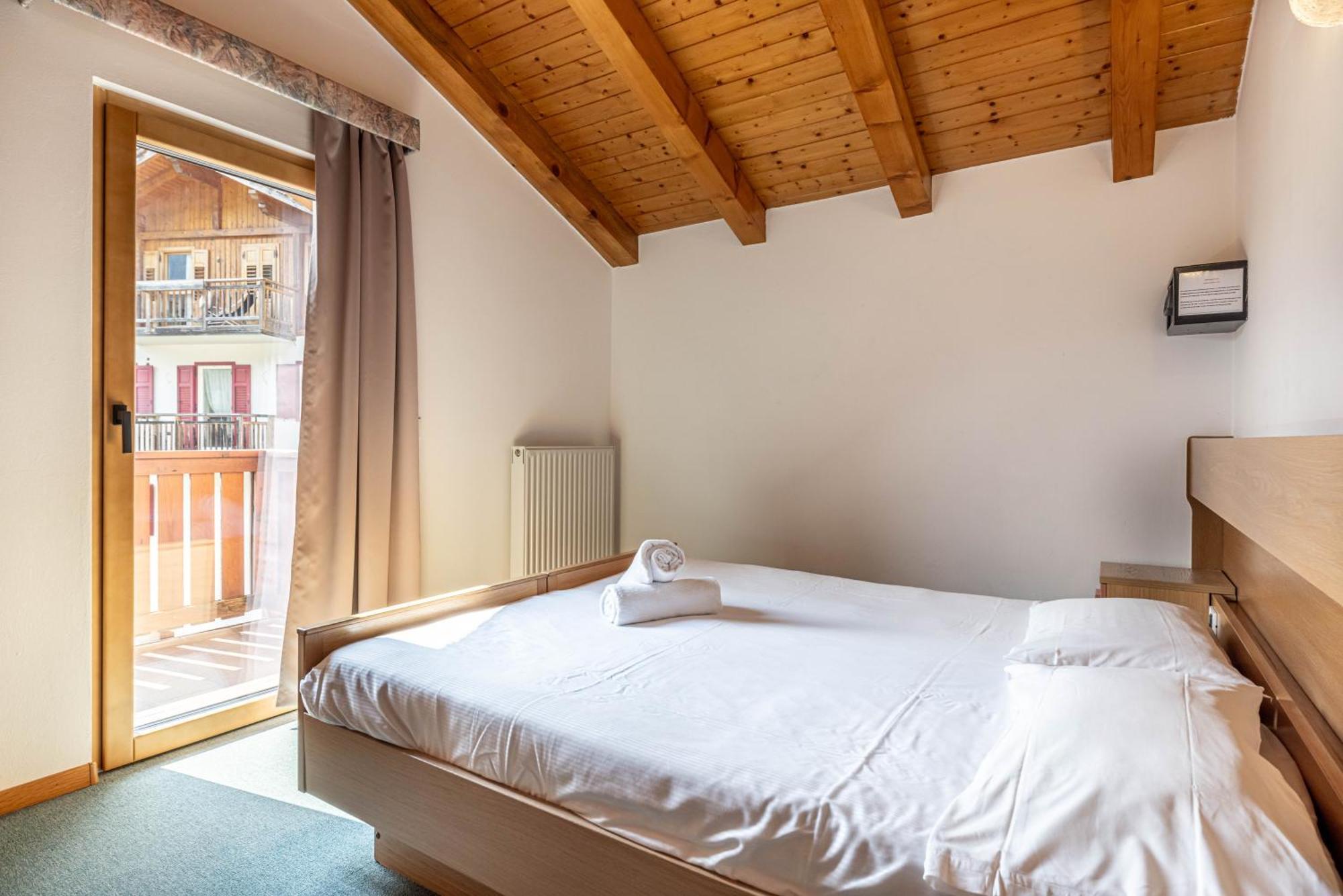 Hotel Laste' Caldes Kültér fotó